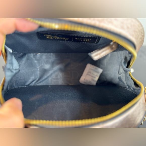 Danielle Nicole Disney Beauty and the Beast Belle Pink Crossbody Bag - Picture 9 of 13